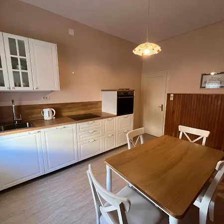 Maris Apartment